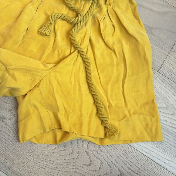 Mango Shorts - Picture 4 of 7